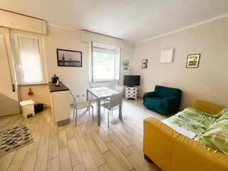 Appartamento in Vendita a Bogliasco, zona Sessarego, 215'000&euro;, 65 m², con Box