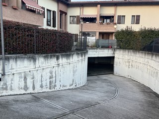 Box in Vendita a Valsamoggia, zona Bazzano, 19'500€, 15 m²