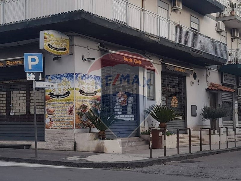 Immobile commerciale in Vendita a Mascali, 169'000€, 117 m²