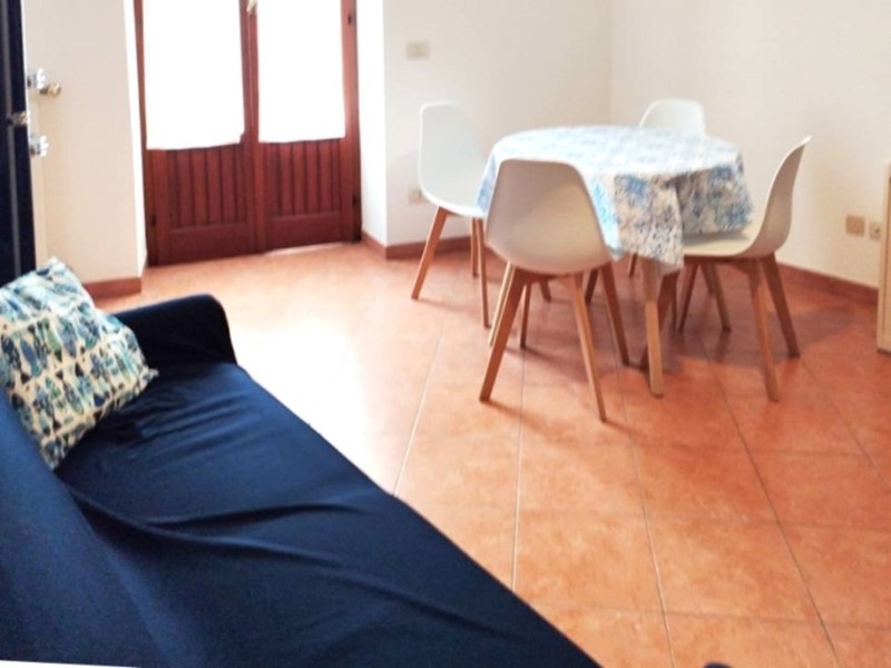 Bilocale in Affitto a Albisola Superiore, zona Centro storico Superiore, 900€, 53 m², arredato