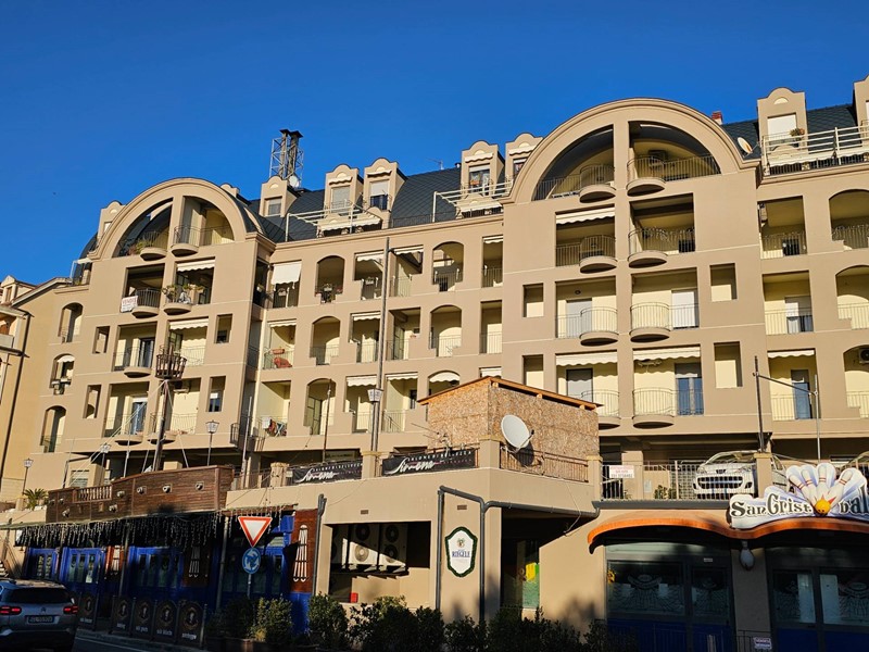 Trilocale in Vendita a Enna, zona Zona Università Enna Bassa, 170'000€, 97 m², arredato