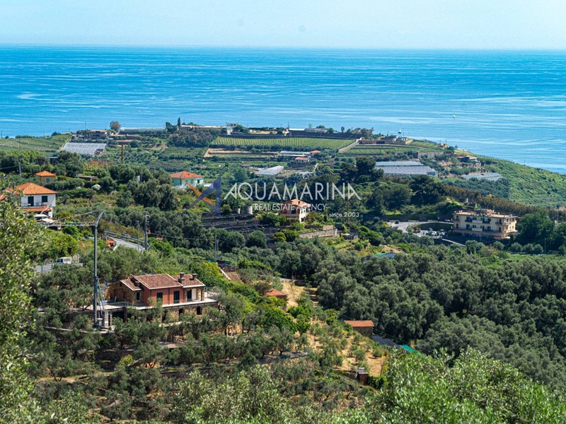 Villa in Vendita a Terzorio, 790'000€, 230 m²