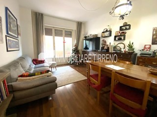 Quadrilocale in Vendita a Massa, 250'000&euro;, 90 m²