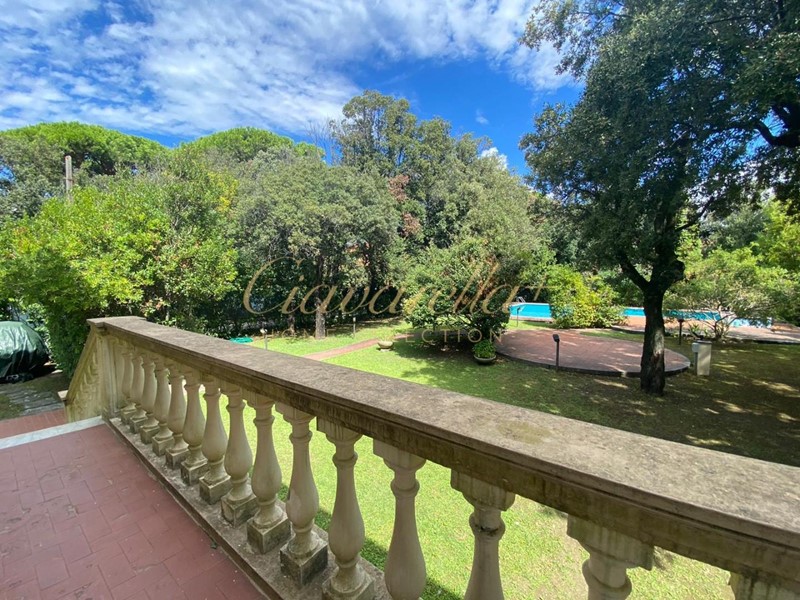 Villa in Vendita a Forte dei Marmi, 4'200'000€, 350 m², arredato