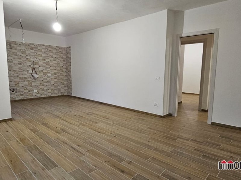 Trilocale in Vendita a Colle di Val D'Elsa, 370'000&euro;, 160 m²