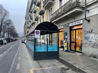 Attività commerciale in Vendita a Torino, 38'000€, 100 m²