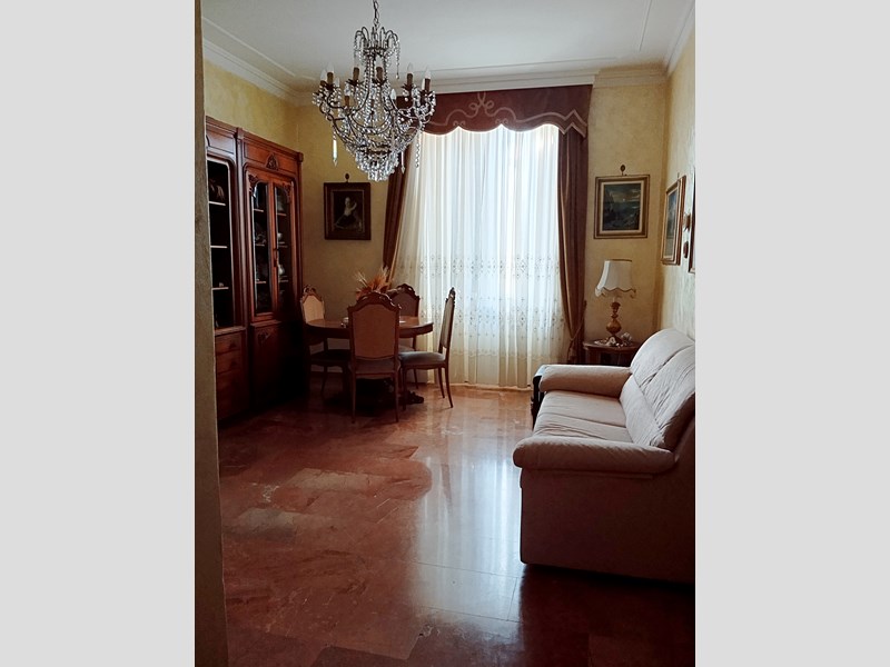 Stanza in Affitto a Torino, zona Cenisia, 400€, 70 m², arredato