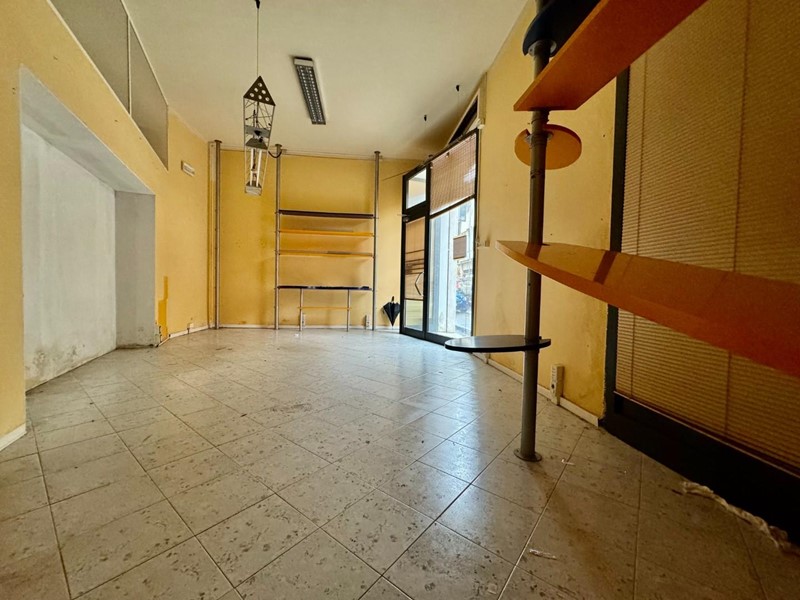 Negozio in Vendita a Pontedera, 59'000€, 96 m²
