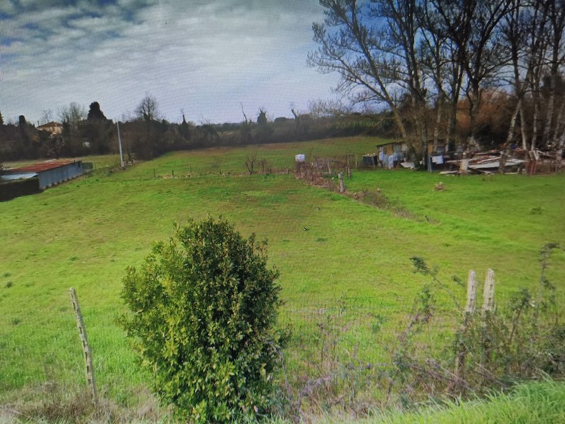 Appartamento in Vendita a Buti, 45'000€, 127 m²