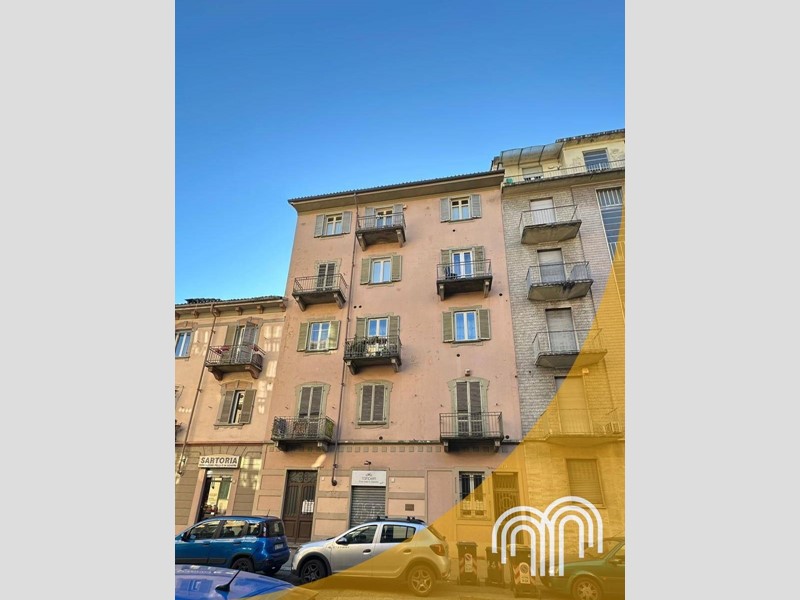 Ufficio in Affitto a Torino, zona Parella, 1'200€, 130 m²
