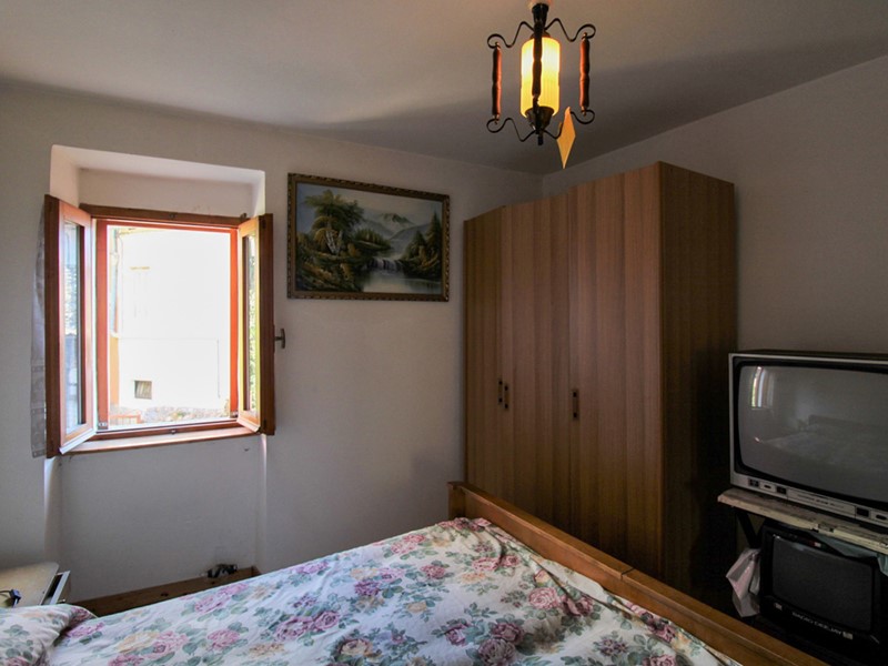 Casa Indipendente in Vendita a Blessagno, 60'000€, 210 m²