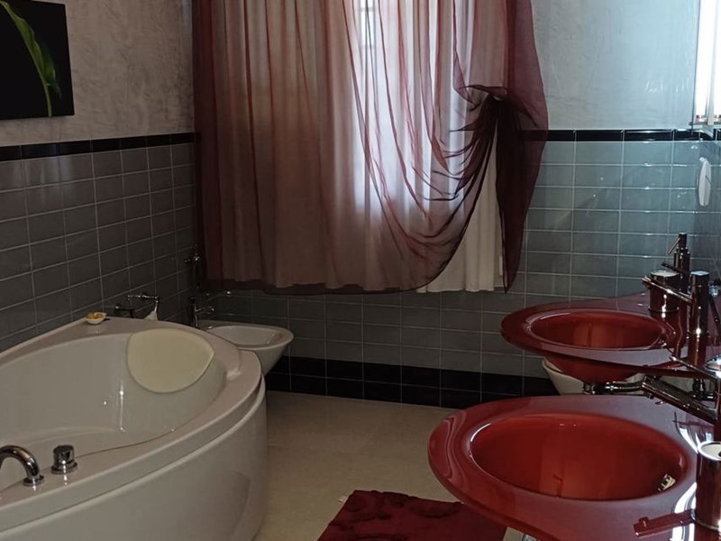 Casa Indipendente in Vendita a Grosseto, 1'250'000€, 350 m², arredato