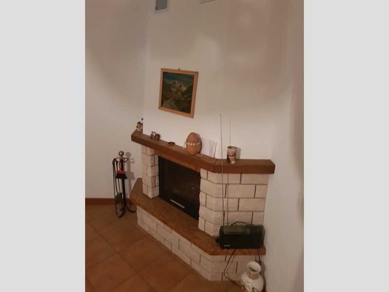 Casa Indipendente in Vendita a Casalmaggiore, 340'000&euro;, 200 m², con Box