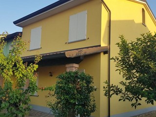 Casa Indipendente in Vendita a Casalmaggiore, 340'000&euro;, 200 m², con Box