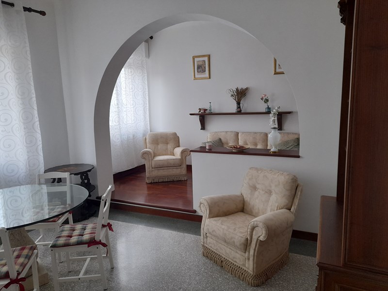 Appartamento in Affitto a Falconara Marittima, zona Centro-Stazione-, 700€, 110 m², arredato