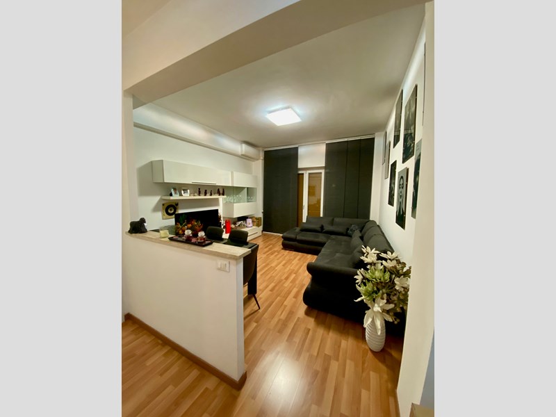 Quadrilocale in Vendita a Roma, zona Battistini-Boccea, 500'000€, 100 m², arredato