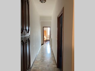 Appartamento in Vendita a Genova, zona FEGINO, 130'000€, 104 m², con Box