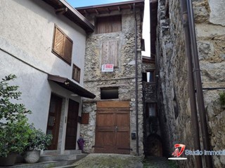 Bilocale in Vendita a Ono San Pietro, 29'000€, 44 m²