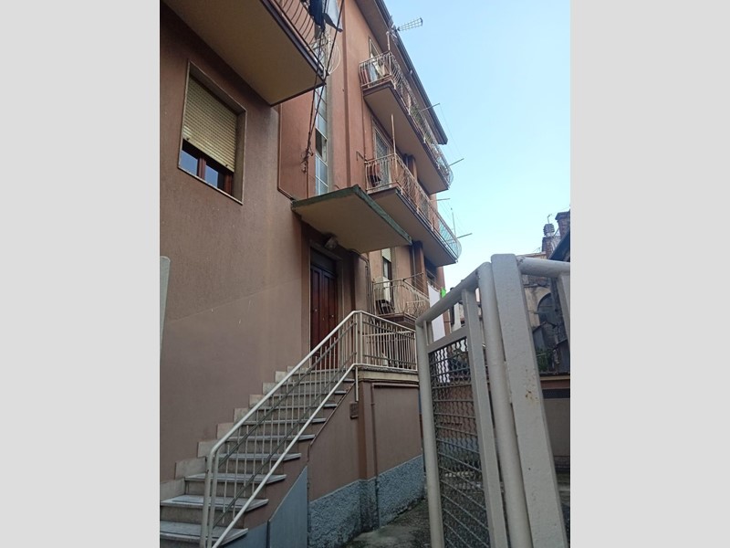 Quadrilocale in Vendita a Aulla, 130'000€, 100 m², arredato, con Box