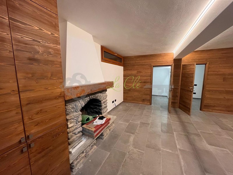 Bilocale in Vendita a Courmayeur, zona La Villette, 280'000€, 52 m²