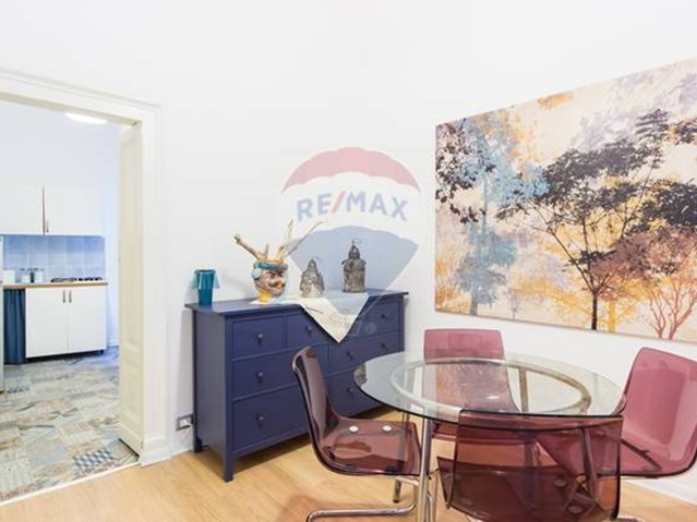 Trilocale in Vendita a Catania, zona Via Etnea - via Umberto, 130'000€, 50 m², arredato