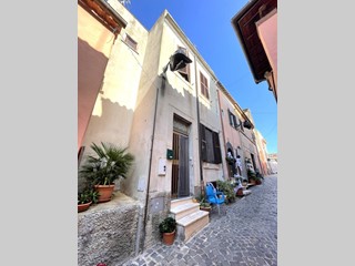 Bilocale in Vendita a Cerveteri, 95'000€, 70 m²