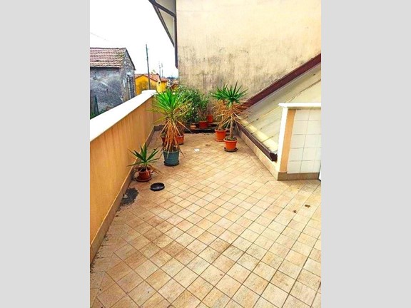 Quadrilocale in Vendita a Massa, zona Ortola, 190'000€, 90 m²