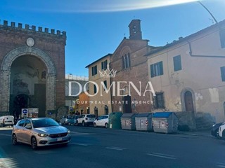 Attività commerciale in Vendita a Siena, 260'000€, 150 m²
