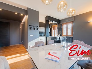 Attico in Vendita a Novara, zona San Martino, 450'000€, 155 m², con Box