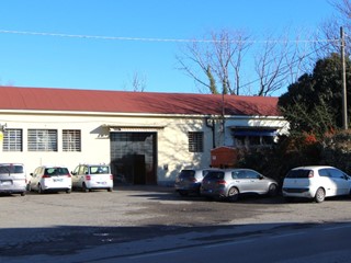 Immobile commerciale in Affitto a Valsamoggia, 1'200€, 160 m²