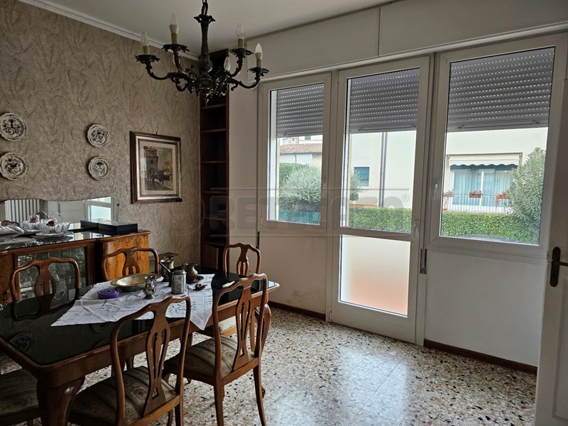 Casa Indipendente in Vendita a Vicenza, 260'000€, 199 m²