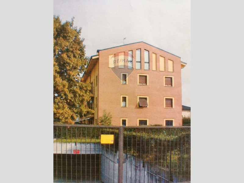 Monolocale in Vendita a Monza, zona San Rocco, 90'000€, 36 m², arredato