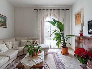 Villa in Vendita a San Miniato, zona Isola, 500'000€, 235 m², con Box