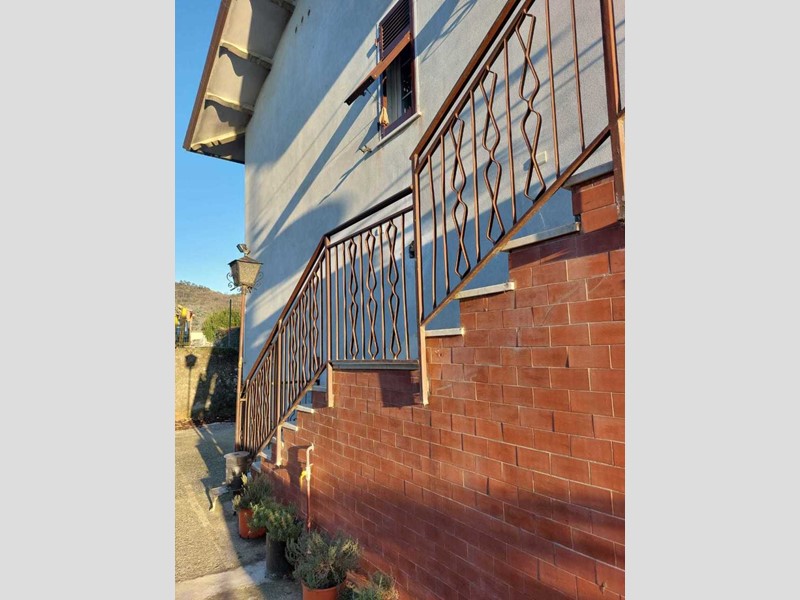 Casa Semi Indipendente in Vendita a Castelnuovo Magra, 160'000&euro;, 80 m²