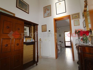 Casa Indipendente in Vendita a Casamassima, 93'000€, 100 m²