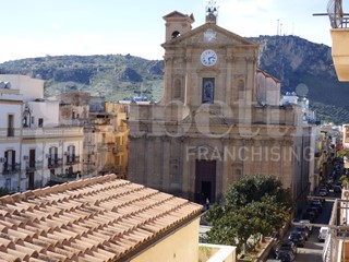 Trilocale in Vendita a Bagheria, 97'000€, 62 m²