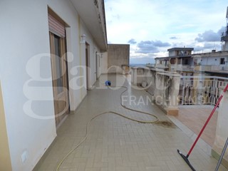 Appartamento in Vendita a Villabate, 125'000€, 146 m²