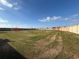 Terreno edificabile in Affitto a Manduria, 5'000€, 3076 m²