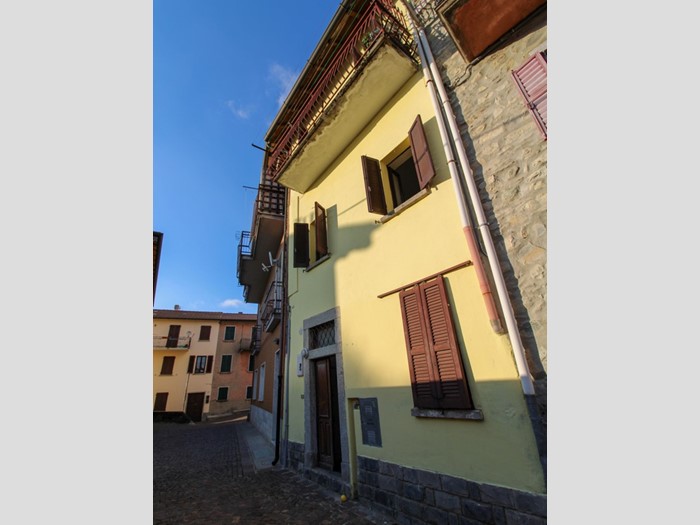 Casa Indipendente in Vendita a Centro Valle Intelvi, 69'000€, 100 m²