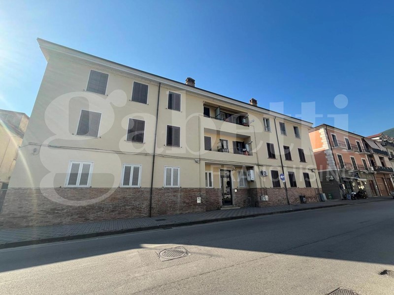 Bilocale in Vendita a Piedimonte Matese, 70'000€, 61 m²