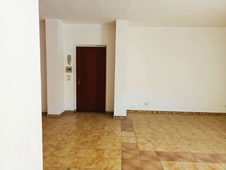 Magazzino in Vendita a Sarno, 149'000€, 220 m²