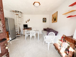 Villetta a schiera in Vendita a Roccagloriosa, 53'000&euro;, 49 m², arredato