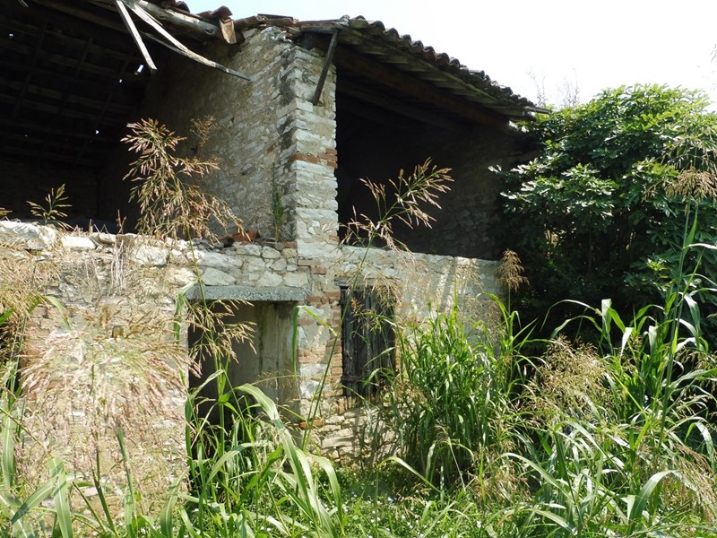 Casale in Vendita a Agugliaro, 25'000&euro;, 210 m²