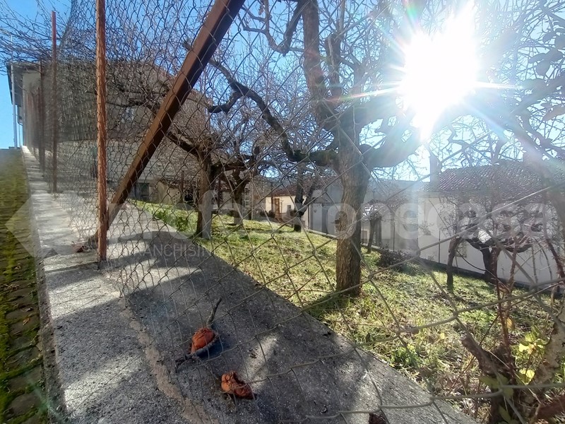 Casa Indipendente in Vendita a Ateleta, 108'000&euro;, 258 m²
