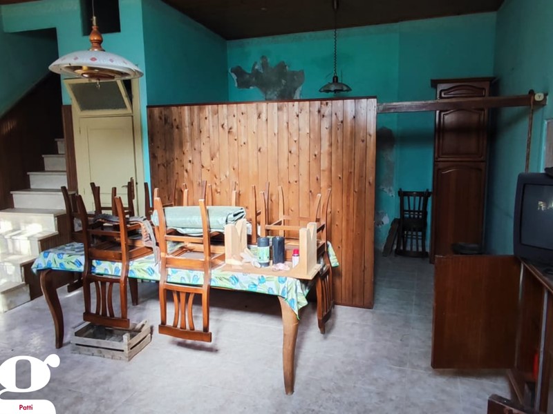 Casa Indipendente in Vendita a Montagnareale, 65'000€, 90 m²