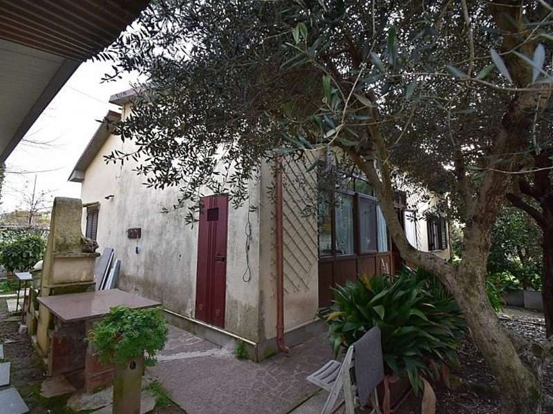 Casa Indipendente in Vendita a Pietrasanta, 350'000€, 100 m²