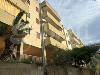 Quadrilocale in Vendita a Messina, 118'000€, 130 m²