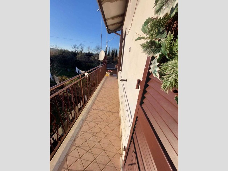 Casa Semi Indipendente in Vendita a Castelnuovo Magra, 160'000€, 80 m²