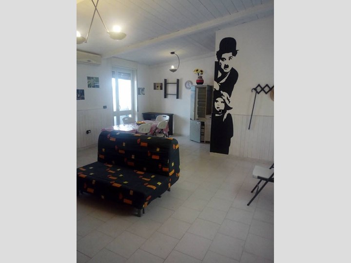 Trilocale in Vendita a Avola, zona Via s: Burgaretta, 70'000€, 70 m²