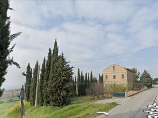 Rustico in Vendita a Fermo, zona Campiglione vicino nuovo ospedale di Fermo, 280'000€